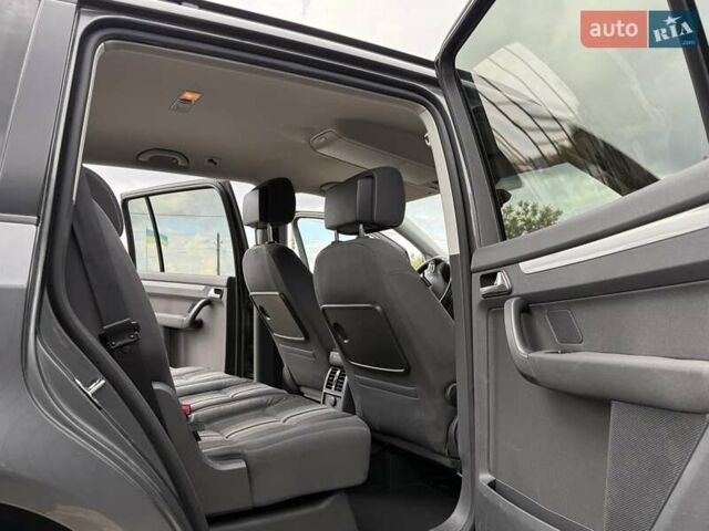 Фольксваген Туран 2013 в Вознесенске на Automoto.ua Фольксваген Туран, объемом двигателя 2 л и пробегом 179 тыс. км за 14500 $, фото 46 на Automoto.ua