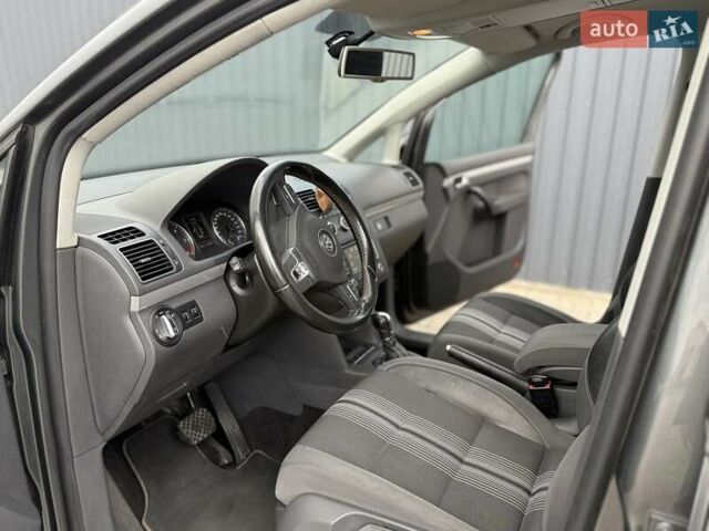 Фольксваген Туран 2013 в Вознесенске на Automoto.ua Фольксваген Туран, объемом двигателя 2 л и пробегом 179 тыс. км за 14500 $, фото 33 на Automoto.ua