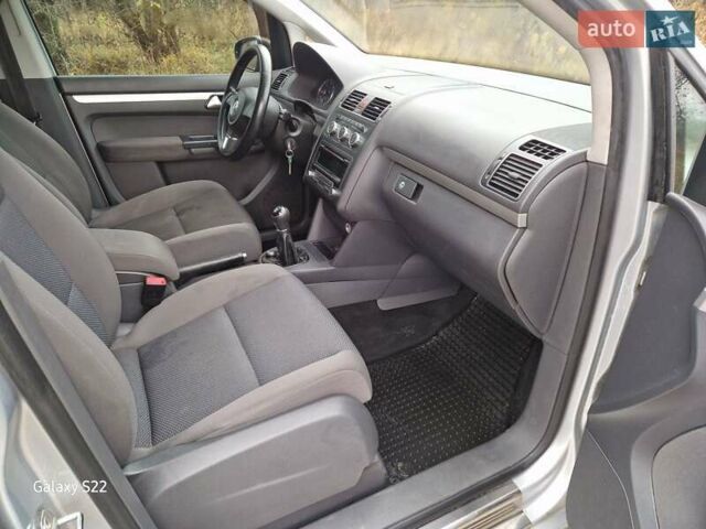 Фольксваген Туран, объемом двигателя 1.6 л и пробегом 220 тыс. км за 6950 $, фото 4 на Automoto.ua