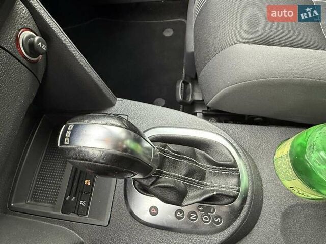 Фольксваген Туран 2013 в Вознесенске на Automoto.ua Фольксваген Туран, объемом двигателя 2 л и пробегом 179 тыс. км за 14500 $, фото 24 на Automoto.ua