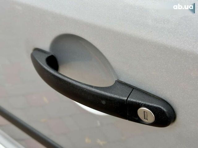 Фольксваген Туран, объемом двигателя 1.4 л и пробегом 223 тыс. км за 10500 $, фото 16 на Automoto.ua