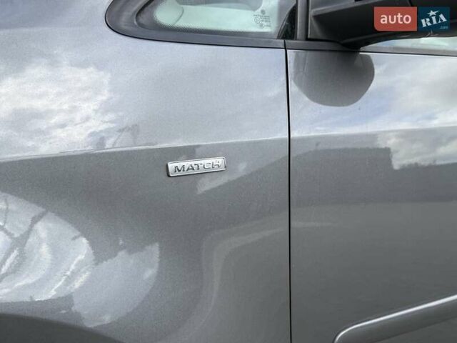 Фольксваген Туран 2013 в Вознесенске на Automoto.ua Фольксваген Туран, объемом двигателя 2 л и пробегом 179 тыс. км за 14500 $, фото 18 на Automoto.ua