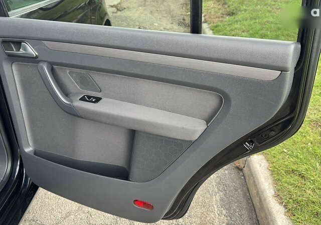 Фольксваген Туран, объемом двигателя 1.6 л и пробегом 214 тыс. км за 11750 $, фото 22 на Automoto.ua