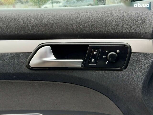 Фольксваген Туран, объемом двигателя 1.4 л и пробегом 223 тыс. км за 10500 $, фото 19 на Automoto.ua