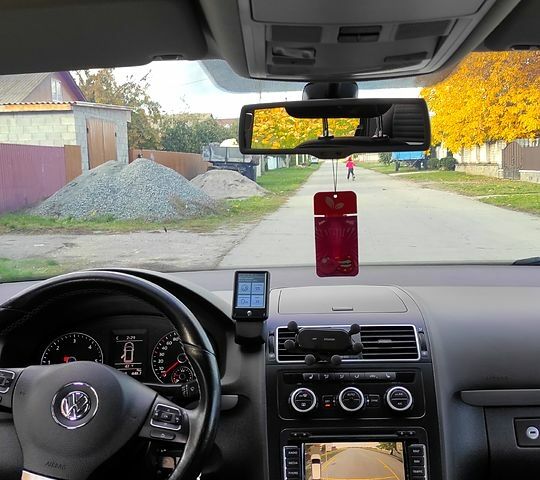 Фольксваген Туран, об'ємом двигуна 2 л та пробігом 349 тис. км за 13000 $, фото 1 на Automoto.ua