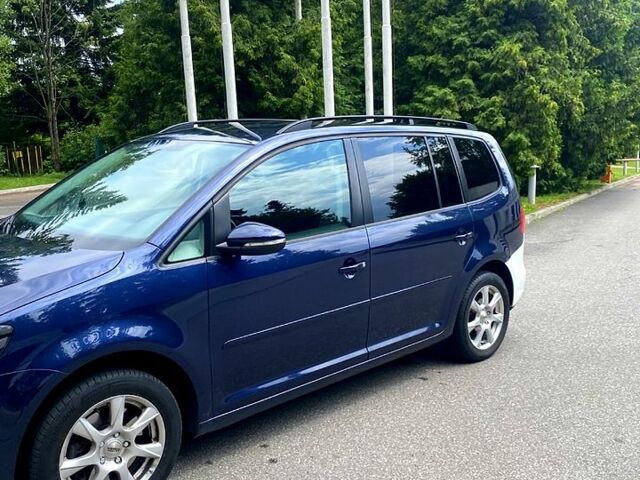 Фольксваген Туран, об'ємом двигуна 2 л та пробігом 270 тис. км за 13000 $, фото 1 на Automoto.ua