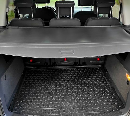 Фольксваген Туран, об'ємом двигуна 2 л та пробігом 349 тис. км за 13000 $, фото 9 на Automoto.ua