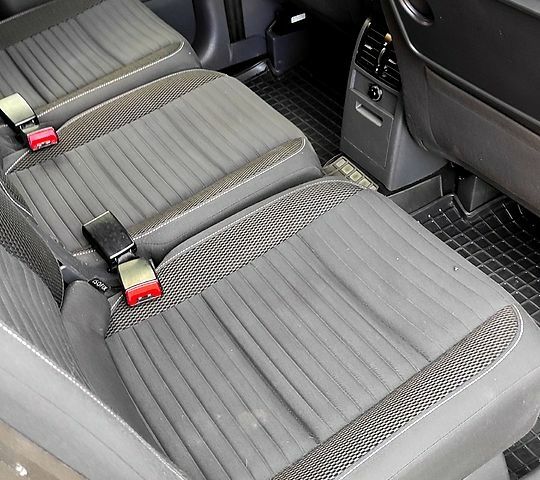 Фольксваген Туран, об'ємом двигуна 2 л та пробігом 349 тис. км за 13000 $, фото 5 на Automoto.ua