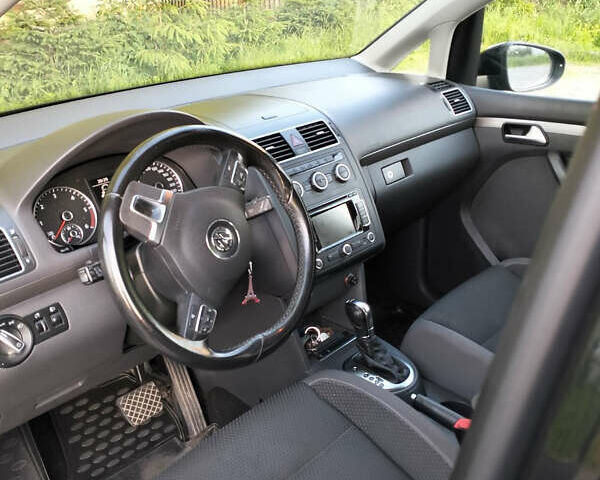 Фольксваген Туран, объемом двигателя 1.6 л и пробегом 240 тыс. км за 13500 $, фото 7 на Automoto.ua