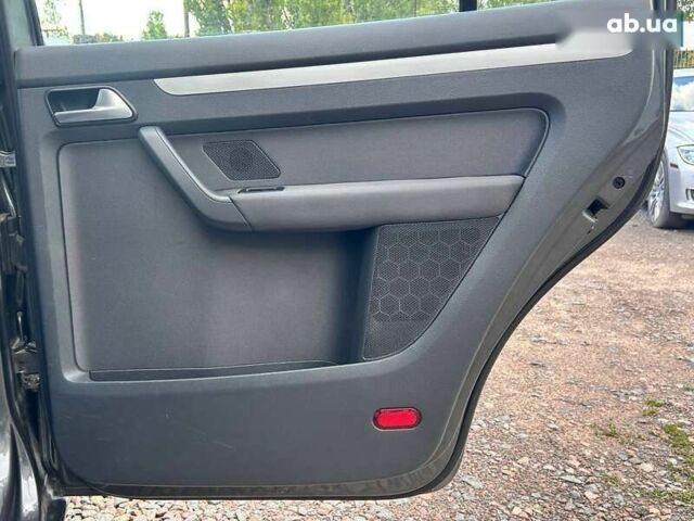 Фольксваген Туран, объемом двигателя 1.6 л и пробегом 267 тыс. км за 11200 $, фото 25 на Automoto.ua