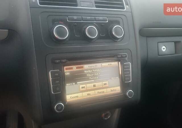 Фольксваген Туран, объемом двигателя 1.6 л и пробегом 185 тыс. км за 12000 $, фото 2 на Automoto.ua