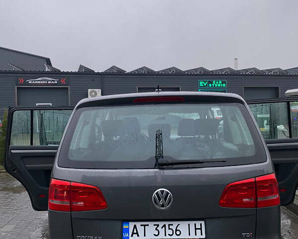 Фольксваген Туран, объемом двигателя 1.6 л и пробегом 225 тыс. км за 11300 $, фото 12 на Automoto.ua