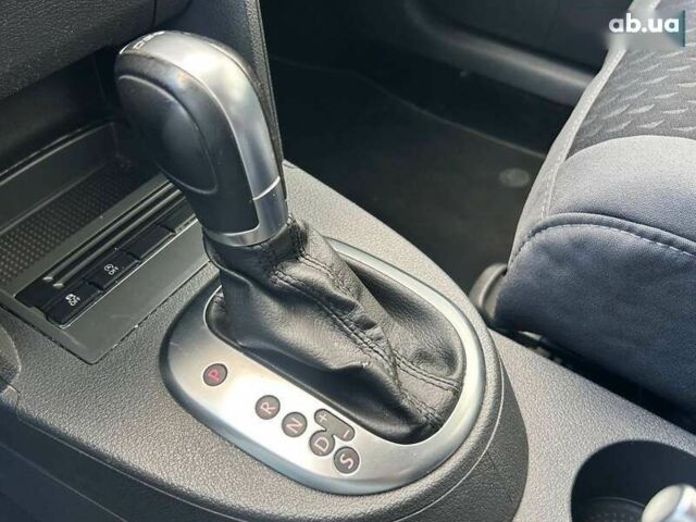 Фольксваген Туран, объемом двигателя 1.6 л и пробегом 267 тыс. км за 11200 $, фото 21 на Automoto.ua