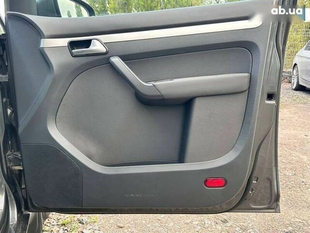 Фольксваген Туран, объемом двигателя 1.6 л и пробегом 267 тыс. км за 11200 $, фото 28 на Automoto.ua