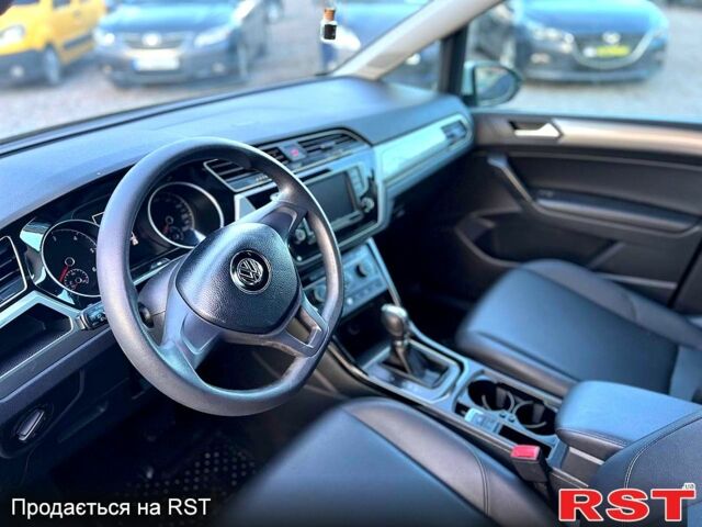 Фольксваген Туран, объемом двигателя 2 л и пробегом 217 тыс. км за 14300 $, фото 6 на Automoto.ua