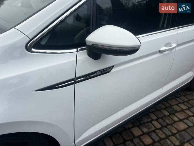 Фольксваген Туран, об'ємом двигуна 1.97 л та пробігом 253 тис. км за 17700 $, фото 4 на Automoto.ua