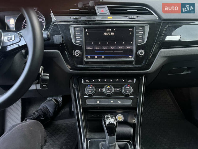 Фольксваген Туран, об'ємом двигуна 1.97 л та пробігом 253 тис. км за 17700 $, фото 15 на Automoto.ua