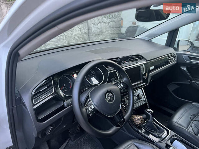 Фольксваген Туран, об'ємом двигуна 1.97 л та пробігом 253 тис. км за 17700 $, фото 14 на Automoto.ua
