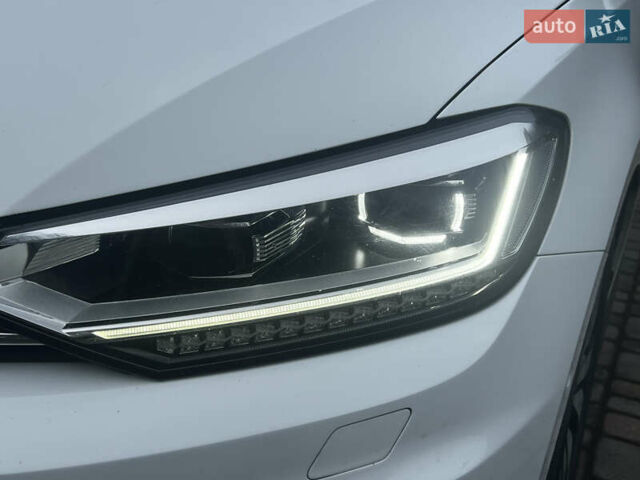 Фольксваген Туран, об'ємом двигуна 1.97 л та пробігом 253 тис. км за 17700 $, фото 8 на Automoto.ua