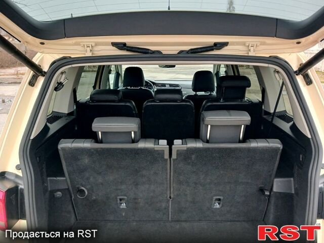 Фольксваген Туран, объемом двигателя 2 л и пробегом 250 тыс. км за 18500 $, фото 12 на Automoto.ua