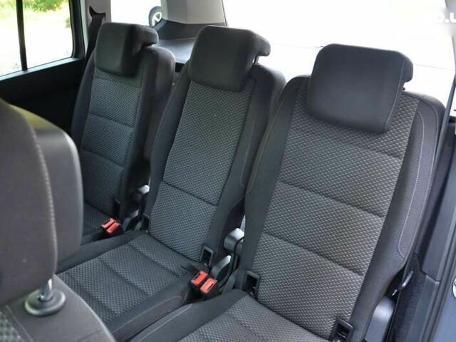 Фольксваген Туран, объемом двигателя 2 л и пробегом 201 тыс. км за 17900 $, фото 18 на Automoto.ua