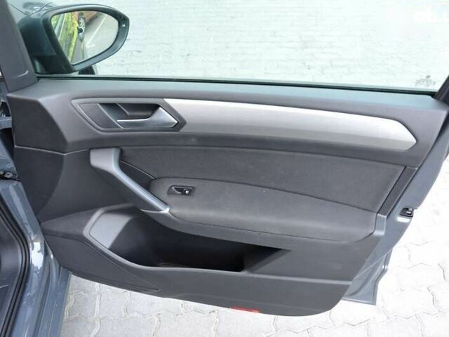 Фольксваген Туран, объемом двигателя 2 л и пробегом 201 тыс. км за 17900 $, фото 23 на Automoto.ua