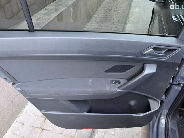 Фольксваген Туран, объемом двигателя 2 л и пробегом 201 тыс. км за 17900 $, фото 16 на Automoto.ua