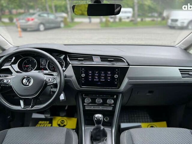 Фольксваген Туран, объемом двигателя 2 л и пробегом 198 тыс. км за 17999 $, фото 13 на Automoto.ua