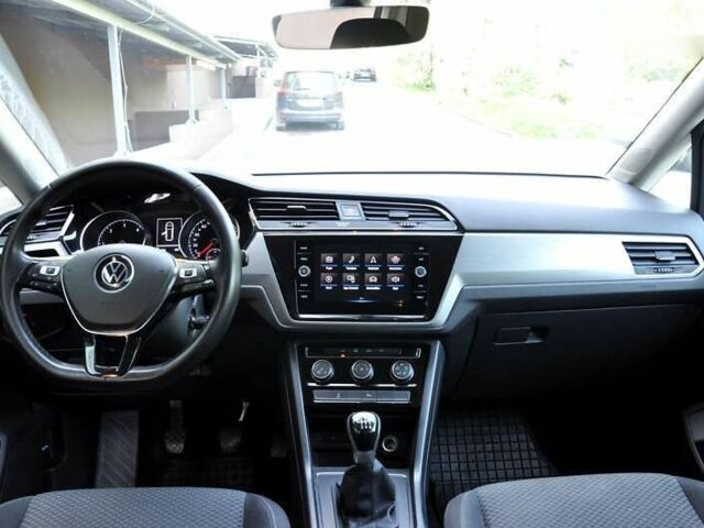 Фольксваген Туран, объемом двигателя 2 л и пробегом 201 тыс. км за 17900 $, фото 26 на Automoto.ua