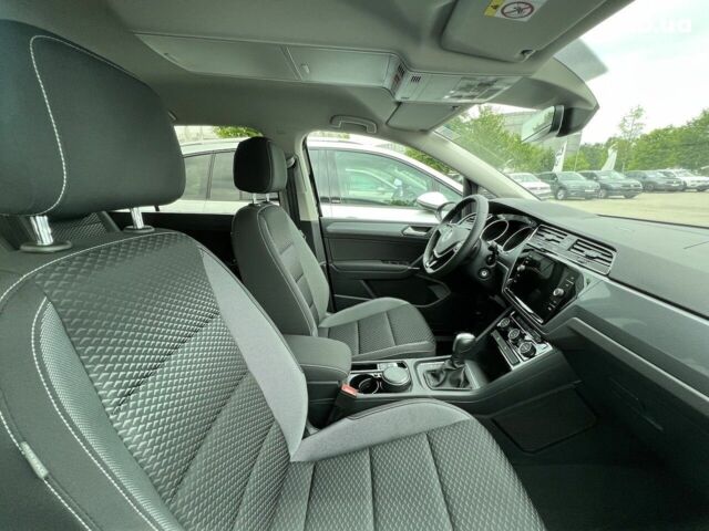 Фольксваген Туран, объемом двигателя 2 л и пробегом 3 тыс. км за 41516 $, фото 27 на Automoto.ua