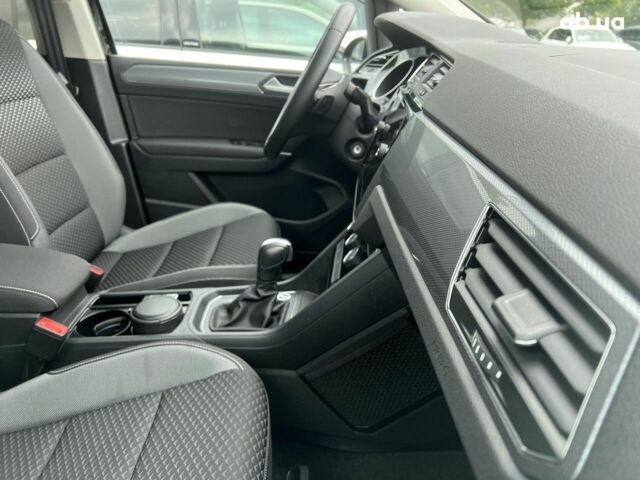 Фольксваген Туран, объемом двигателя 2 л и пробегом 3 тыс. км за 41516 $, фото 34 на Automoto.ua