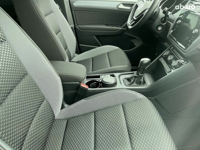 Фольксваген Туран, объемом двигателя 2 л и пробегом 3 тыс. км за 41516 $, фото 9 на Automoto.ua