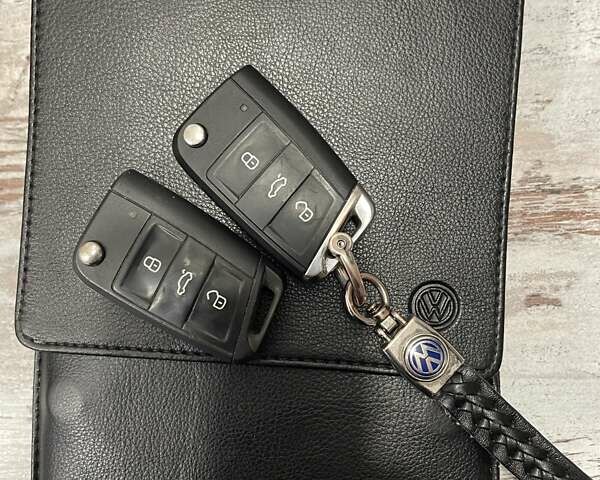 Фольксваген Туран, об'ємом двигуна 1.6 л та пробігом 239 тис. км за 13399 $, фото 29 на Automoto.ua