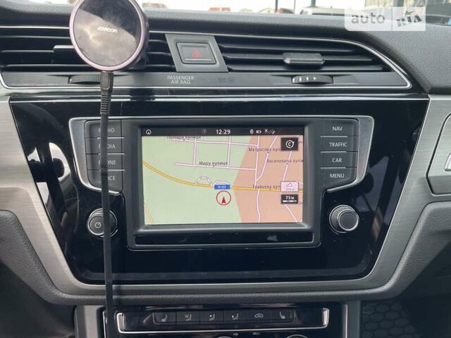 Фольксваген Туран, об'ємом двигуна 1.6 л та пробігом 239 тис. км за 13399 $, фото 12 на Automoto.ua