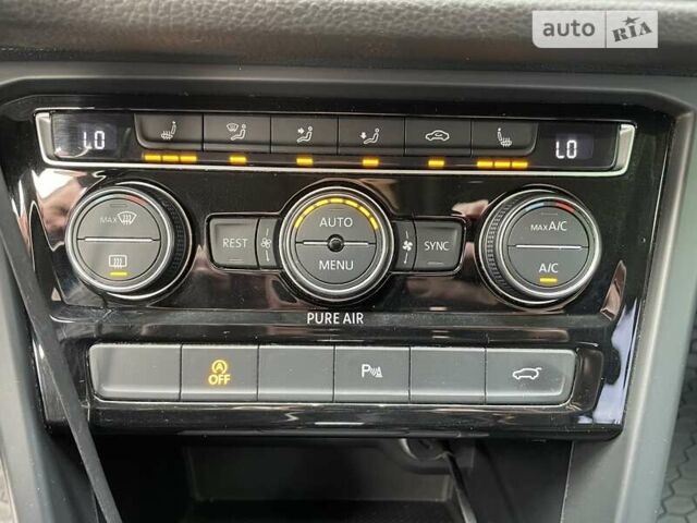 Фольксваген Туран, об'ємом двигуна 1.6 л та пробігом 239 тис. км за 13399 $, фото 21 на Automoto.ua