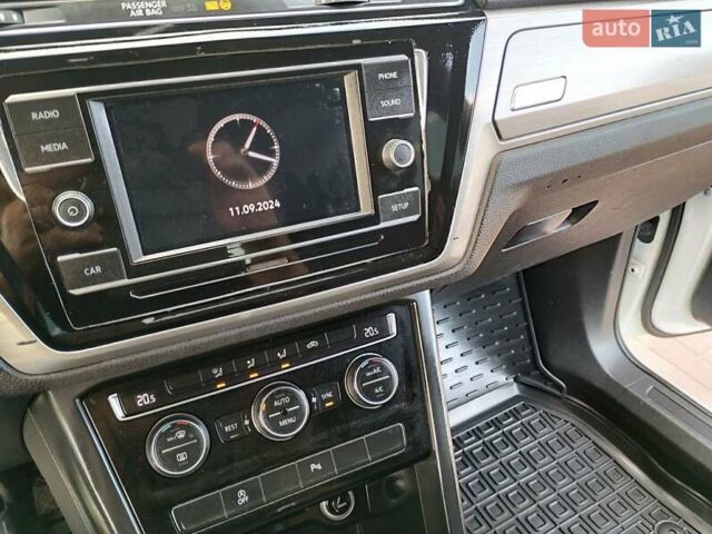 Фольксваген Туран, об'ємом двигуна 1.97 л та пробігом 255 тис. км за 15900 $, фото 15 на Automoto.ua
