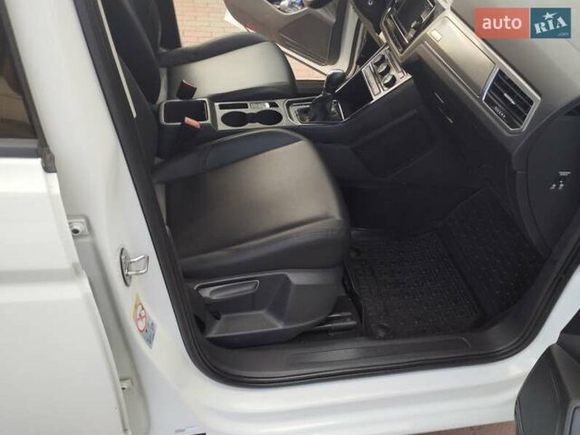 Фольксваген Туран, об'ємом двигуна 1.97 л та пробігом 255 тис. км за 15900 $, фото 13 на Automoto.ua