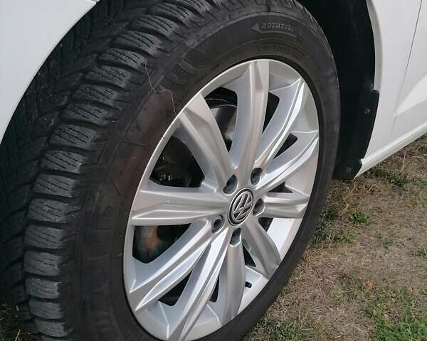 Фольксваген Туран, объемом двигателя 1.97 л и пробегом 342 тыс. км за 13230 $, фото 2 на Automoto.ua