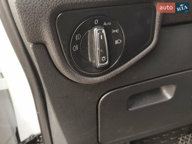 Фольксваген Туран, об'ємом двигуна 1.97 л та пробігом 255 тис. км за 15900 $, фото 18 на Automoto.ua