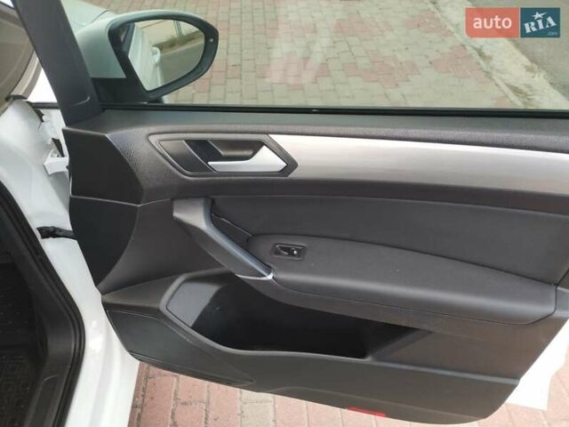 Фольксваген Туран, об'ємом двигуна 1.97 л та пробігом 255 тис. км за 15900 $, фото 12 на Automoto.ua