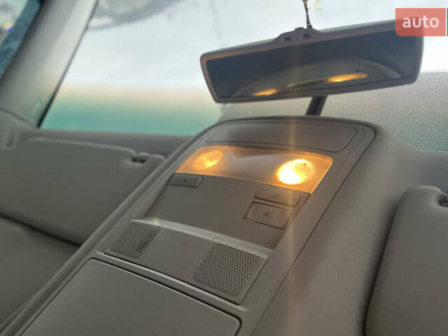 Желтый Фольксваген Туран, объемом двигателя 1.97 л и пробегом 213 тыс. км за 8990 $, фото 13 на Automoto.ua