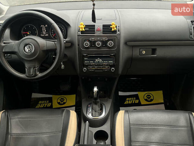 Желтый Фольксваген Туран, объемом двигателя 1.97 л и пробегом 213 тыс. км за 8990 $, фото 8 на Automoto.ua