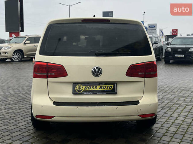 Желтый Фольксваген Туран, объемом двигателя 1.97 л и пробегом 213 тыс. км за 8990 $, фото 5 на Automoto.ua