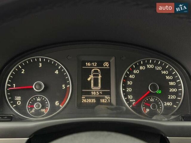 Желтый Фольксваген Туран, объемом двигателя 2 л и пробегом 262 тыс. км за 10800 $, фото 21 на Automoto.ua