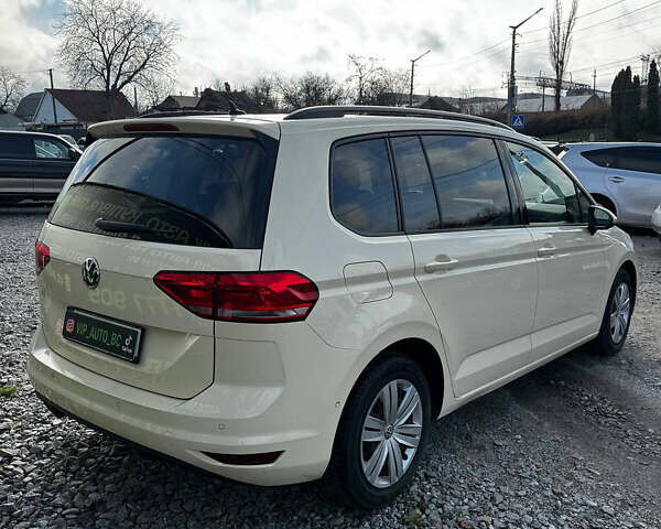 Желтый Фольксваген Туран, объемом двигателя 1.97 л и пробегом 288 тыс. км за 12900 $, фото 2 на Automoto.ua