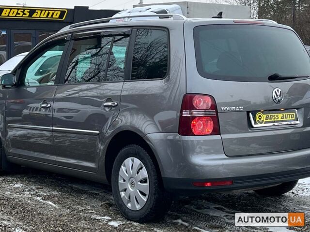 Серый Фольксваген Туран, объемом двигателя 1.4 л и пробегом 242 тыс. км за 7950 $, фото 3 на Automoto.ua