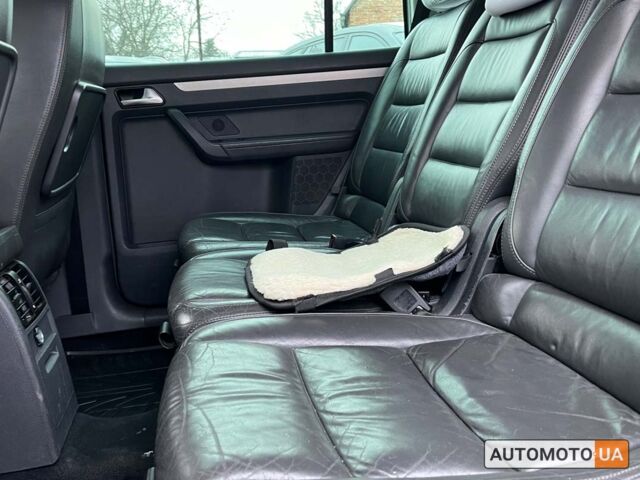 Серый Фольксваген Туран, объемом двигателя 1.4 л и пробегом 242 тыс. км за 7950 $, фото 12 на Automoto.ua