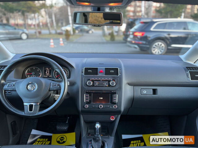 Серый Фольксваген Туран, объемом двигателя 1.6 л и пробегом 211 тыс. км за 11500 $, фото 13 на Automoto.ua