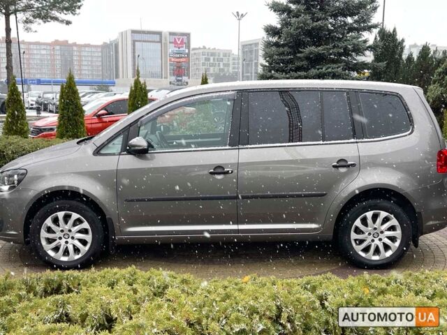 Серый Фольксваген Туран, объемом двигателя 1.4 л и пробегом 182 тыс. км за 9900 $, фото 3 на Automoto.ua