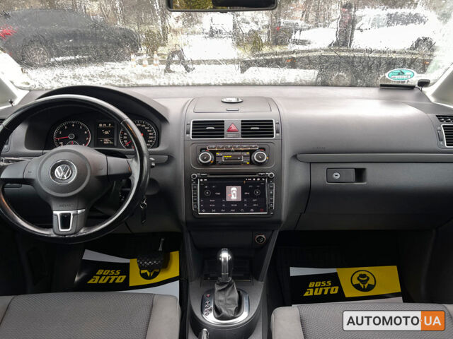 Серый Фольксваген Туран, объемом двигателя 1.4 л и пробегом 182 тыс. км за 9900 $, фото 10 на Automoto.ua